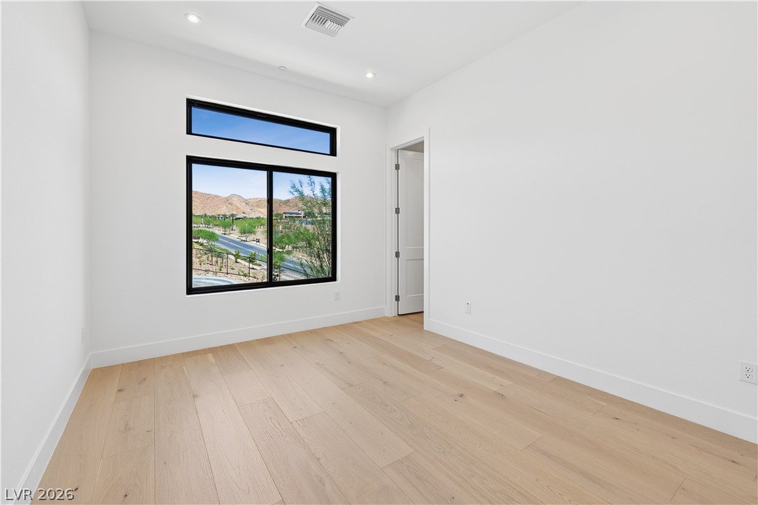184 Inland Shores Lane Property Photo 14