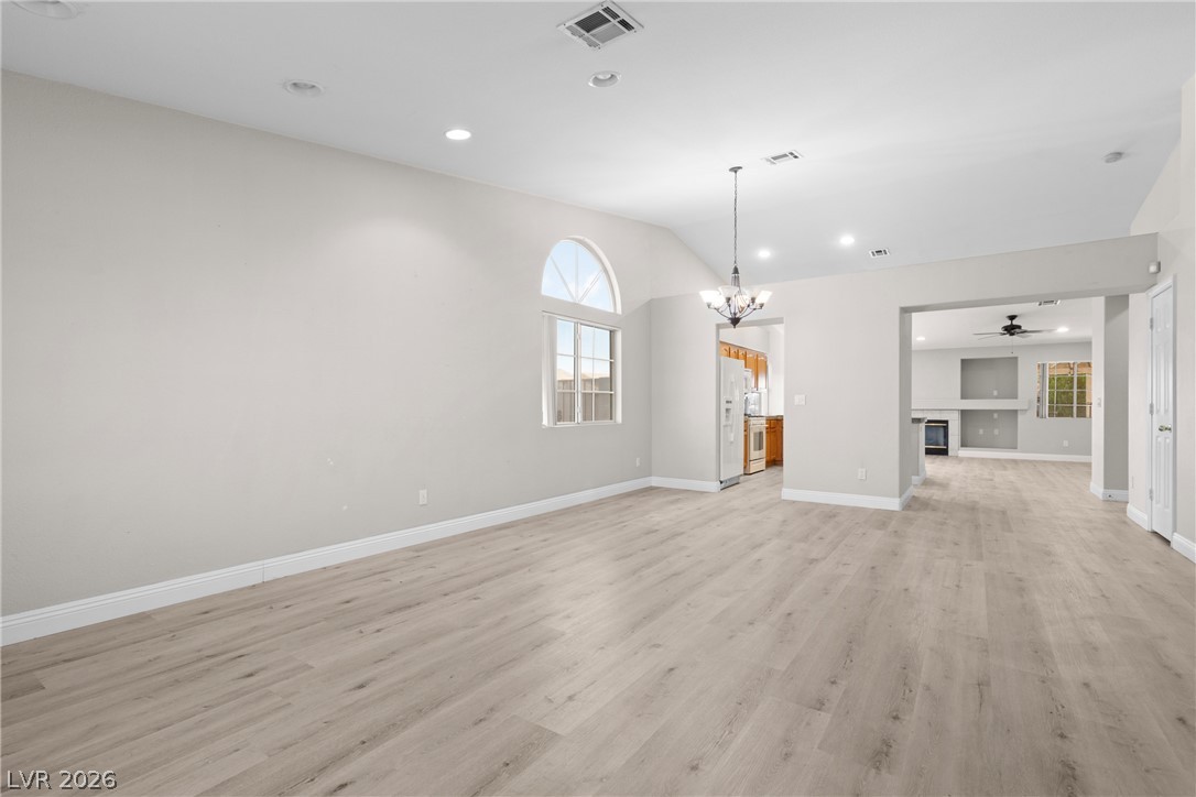 7832 Sun Lemon Court Property Photo 4