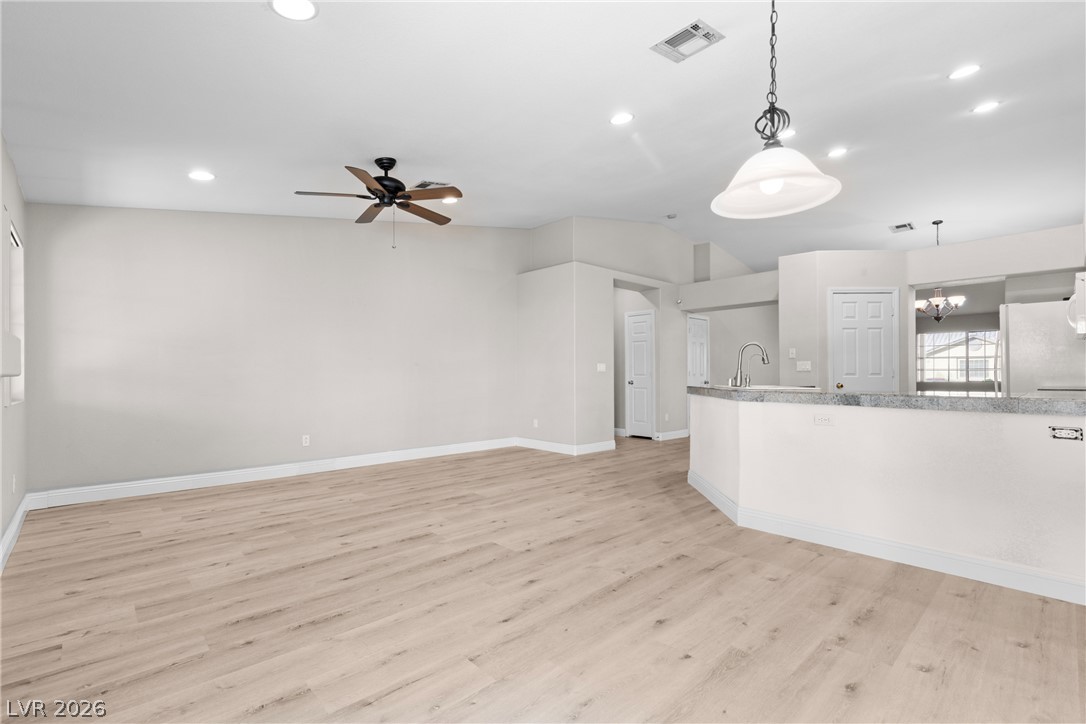 7832 Sun Lemon Court Property Photo 9