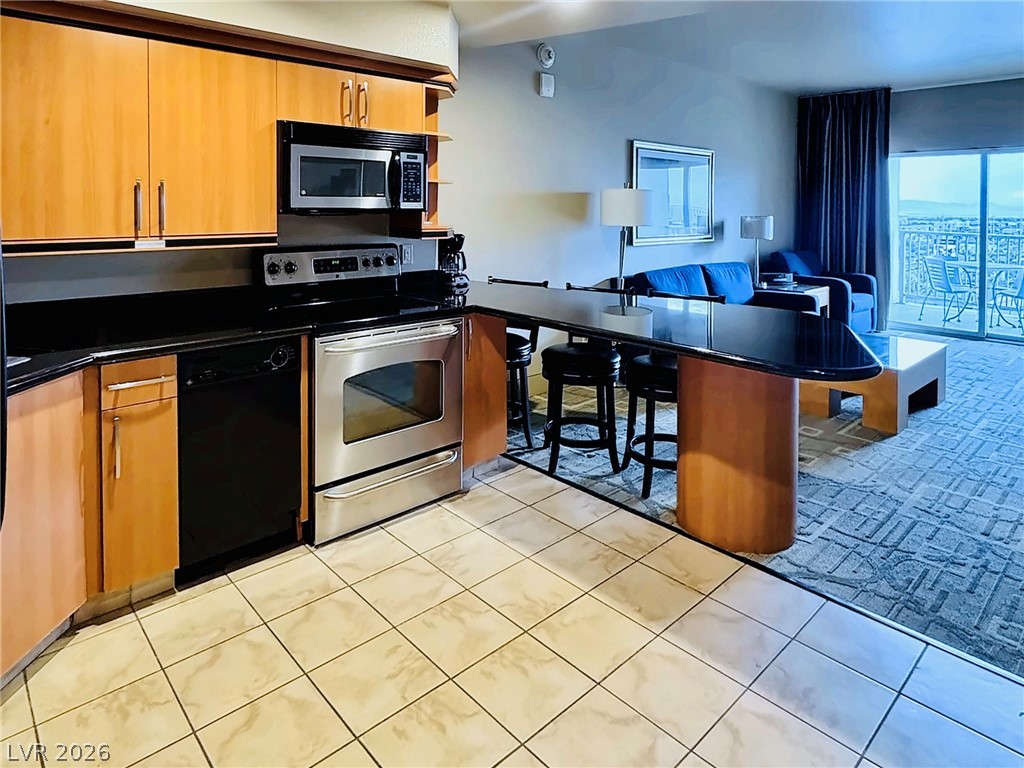 211 East Flamingo Road 714 Property Photo 6