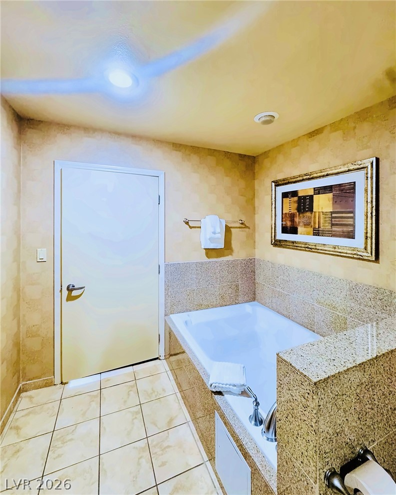 211 East Flamingo Road 714 Property Photo 16