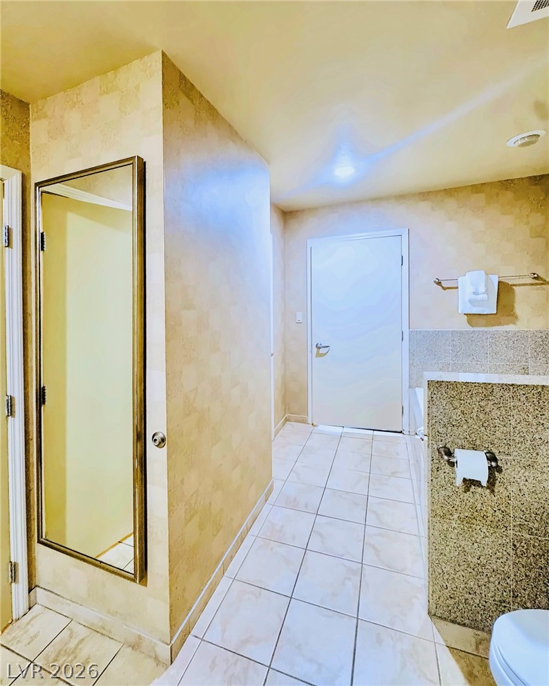 211 East Flamingo Road 714 Property Photo 20