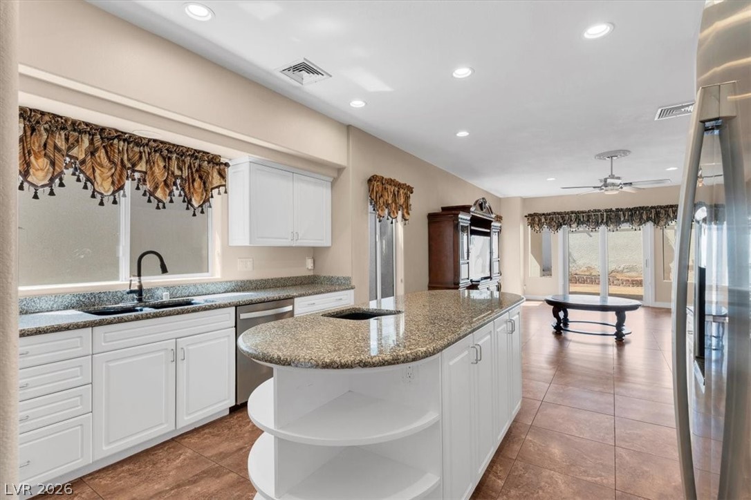 7956 Marbella Circle Property Photo 8