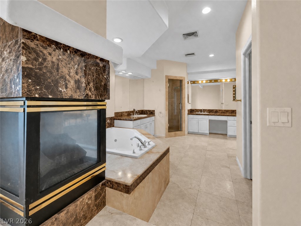 7956 Marbella Circle Property Photo 13