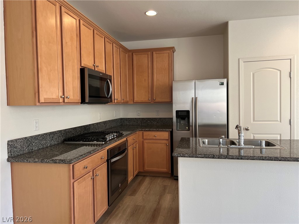 7728 Gallego Plains Drive Property Photo 4