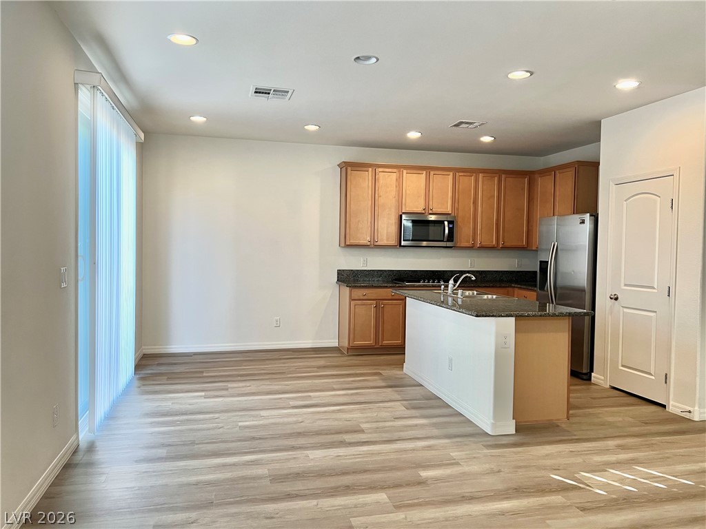 7728 Gallego Plains Drive Property Photo 8