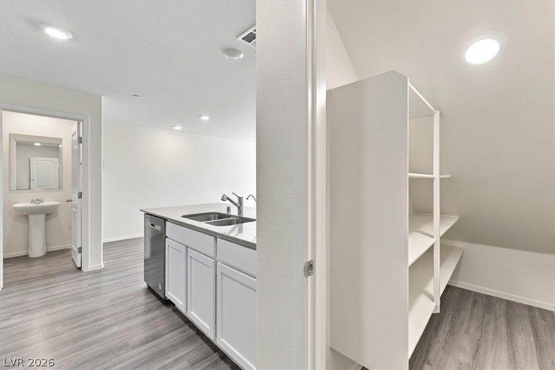 4841 Wine Ridge Avenue Property Photo 4