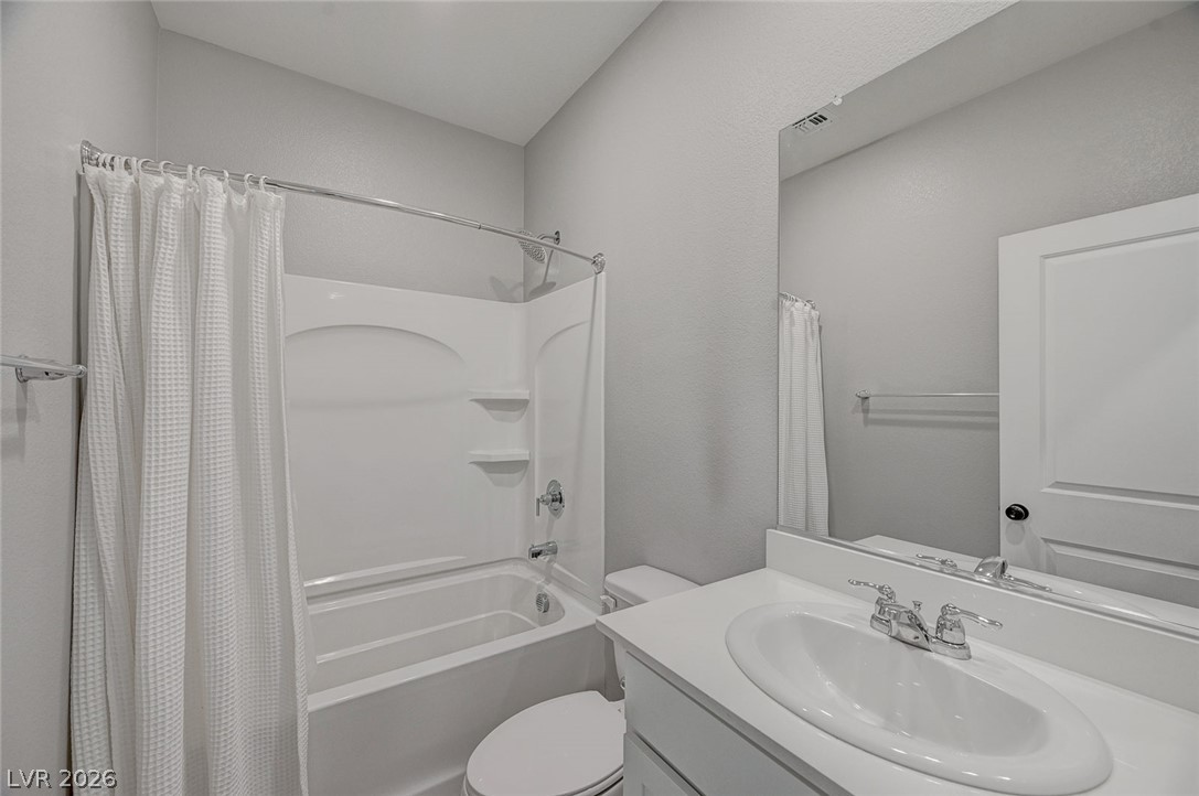 9467 Nottingham Bay Avenue Property Photo 18