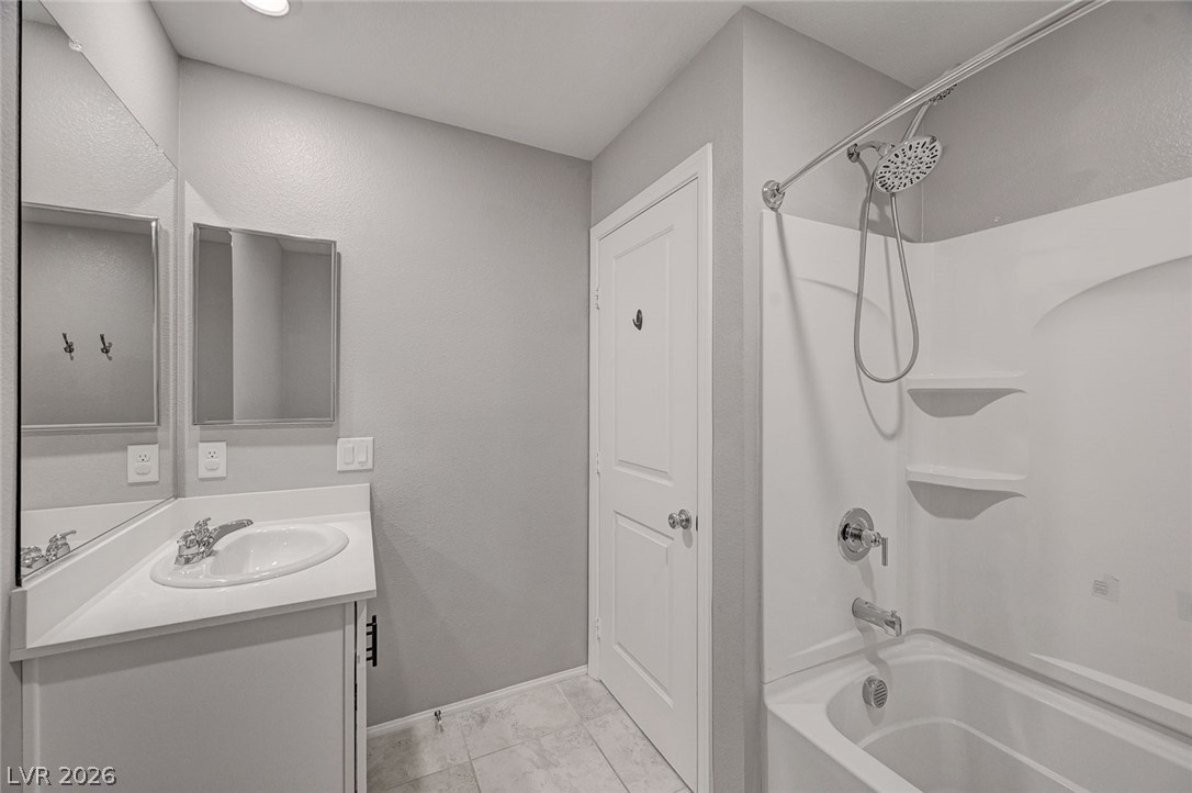 9467 Nottingham Bay Avenue Property Photo 45