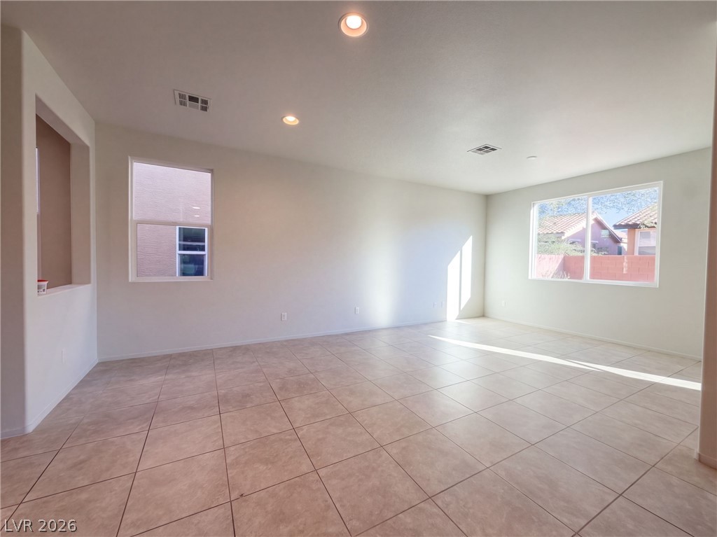 10713 Dobbs Avenue Property Photo 3