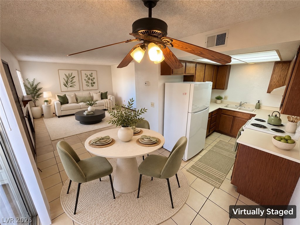 2772 Eldora Circle C Property Photo 5