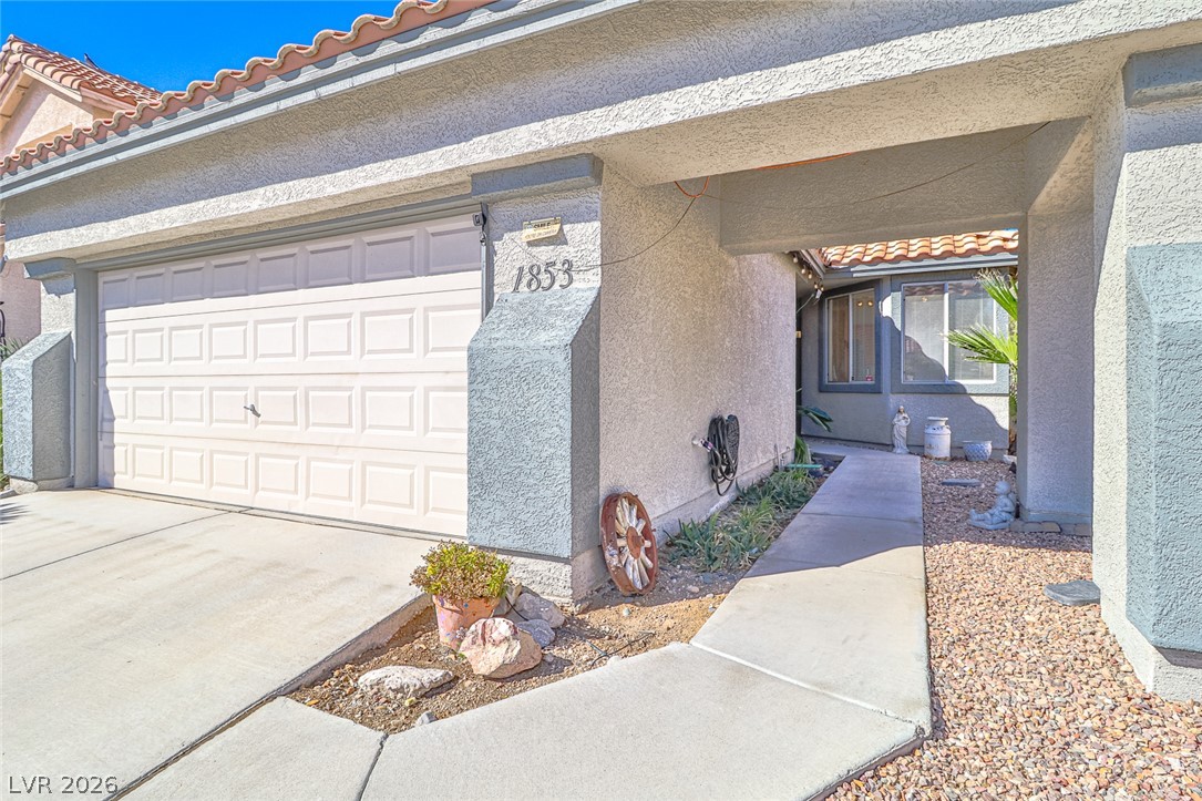 1853 Spangle Drive Property Photo 4