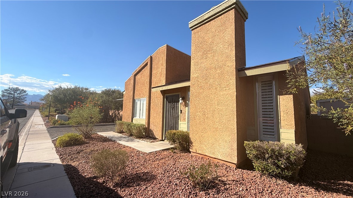 6508 Pinon Pine Way Property Photo 4