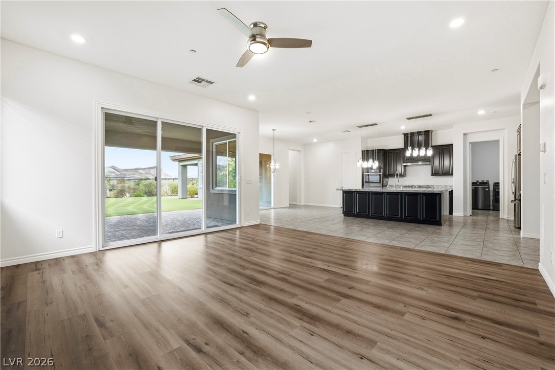 37 Reflection Bay Drive Property Photo 10