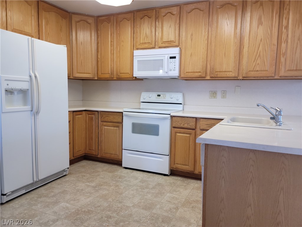 6384 Whippoorwill Way Property Photo 9