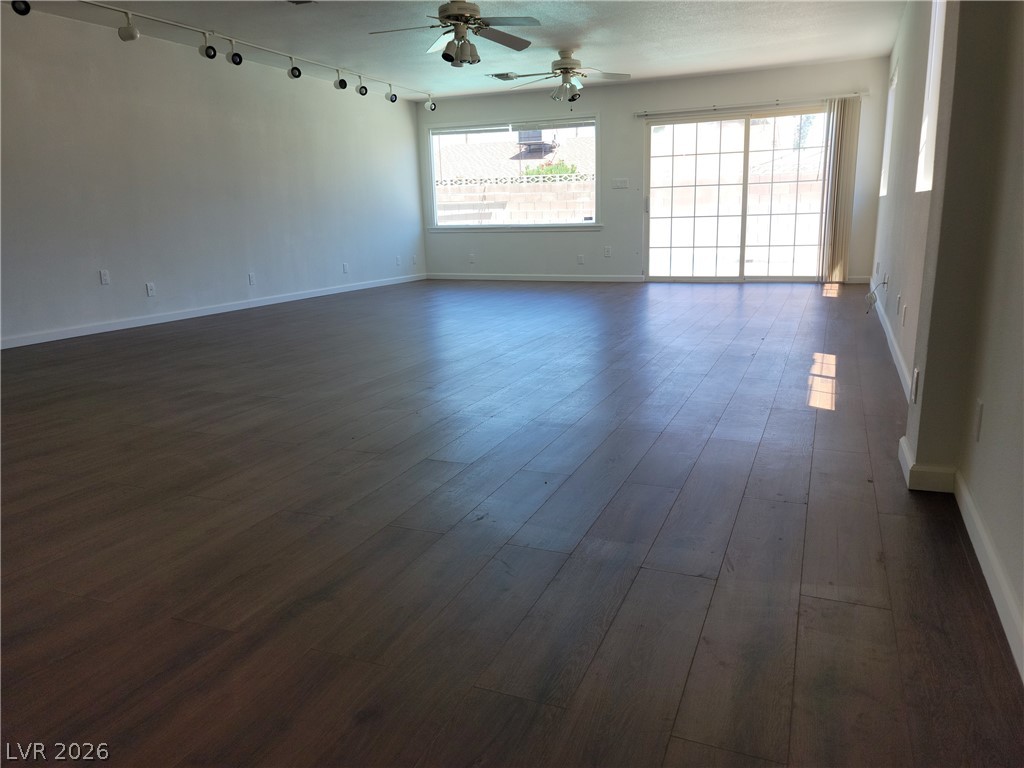 6384 Whippoorwill Way Property Photo 11