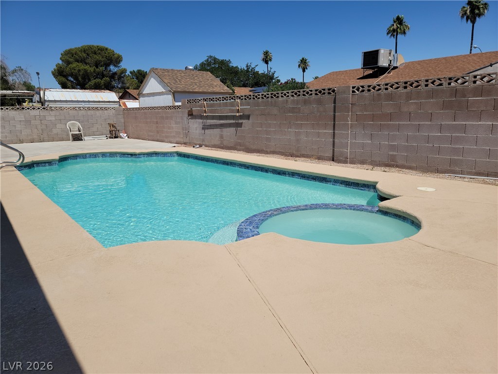 6384 Whippoorwill Way Property Photo 27