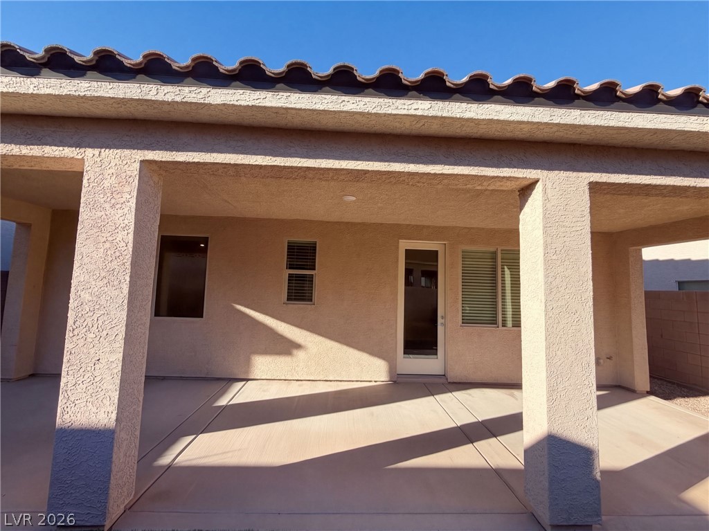 446 Royal Palms Lane Property Photo 4