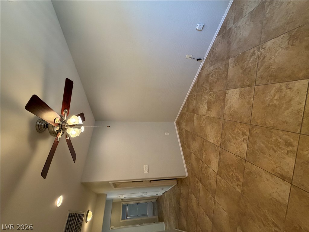 2503 Erastus Drive Property Photo 2