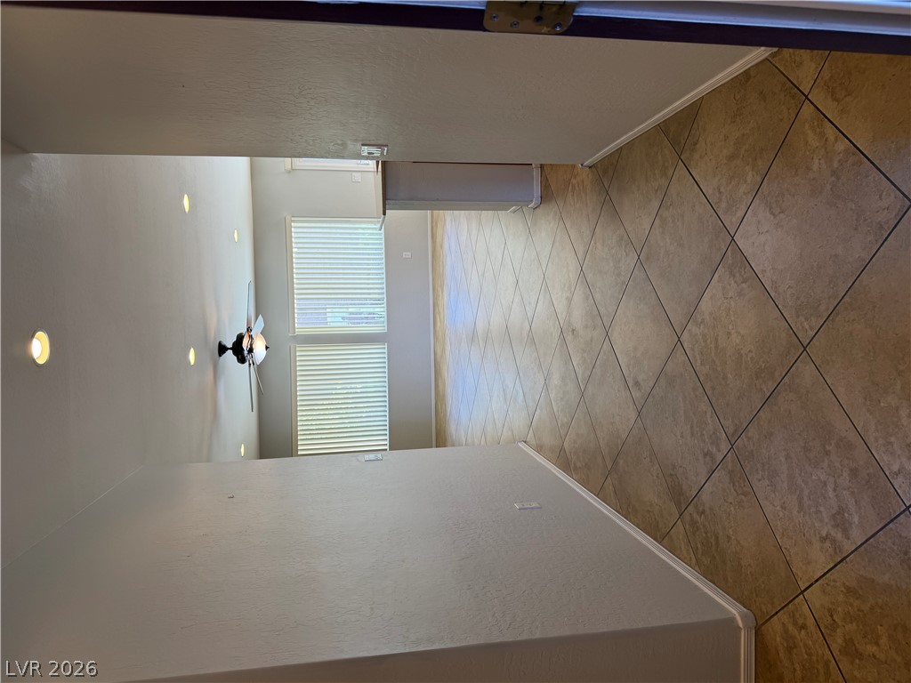 2503 Erastus Drive Property Photo 15