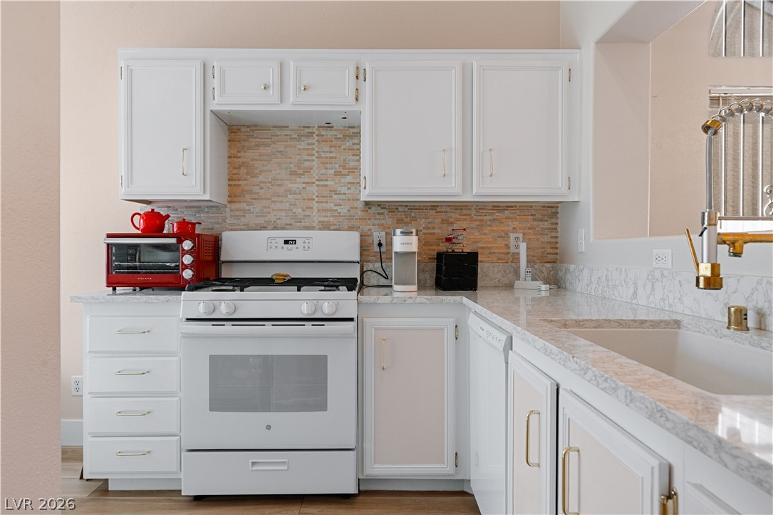 3008 Seasons Avenue Property Photo 7