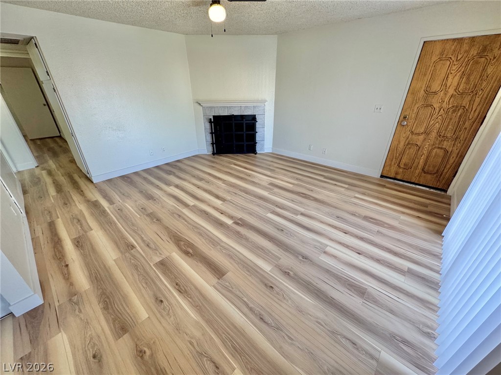 5012 Newport Cove Drive B Property Photo 3