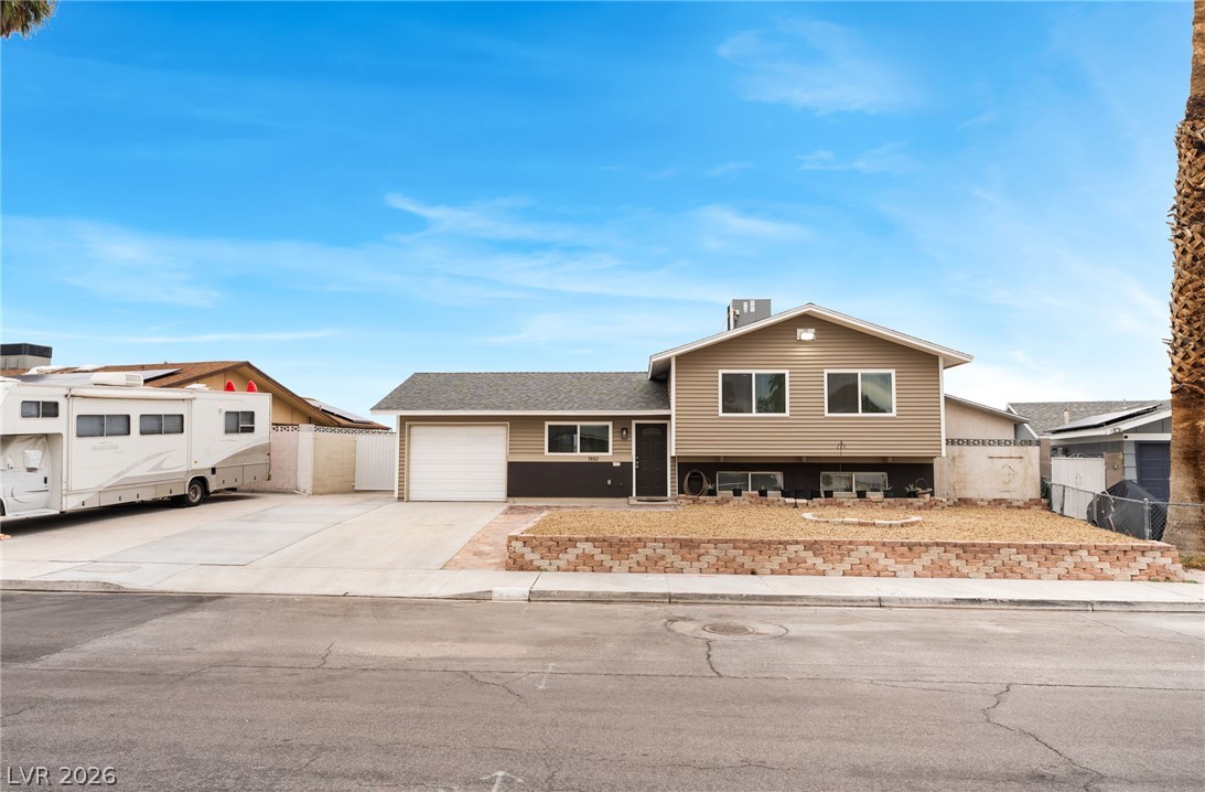 3882 Chinchilla Avenue Property Photo 1