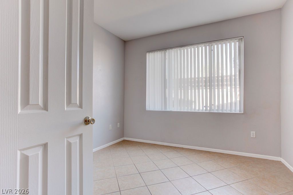 2900 Sunridge Heights Parkway 418 Property Photo 3