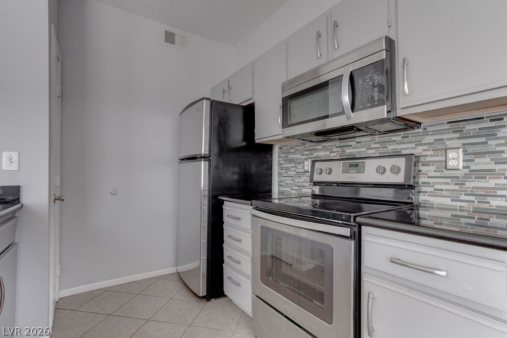 2900 Sunridge Heights Parkway 418 Property Photo 14
