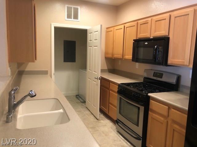 8777 Maule Avenue 2160 Property Photo 8