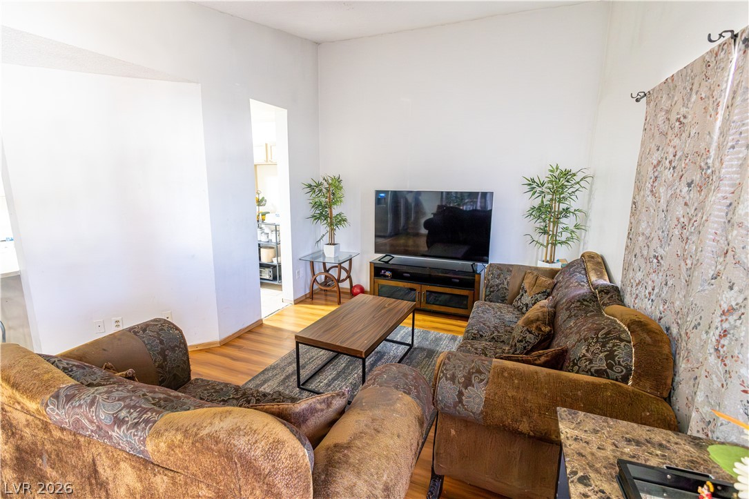 4529 Halbert Avenue Property Photo 7