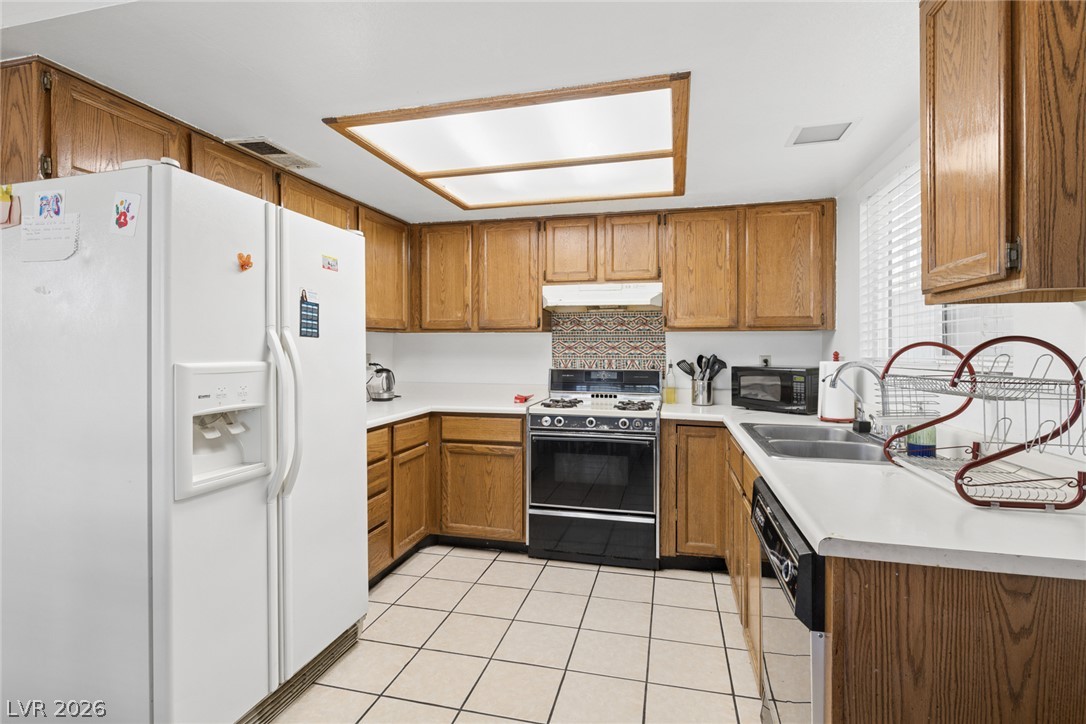 4166 Tolkien Avenue Property Photo 12
