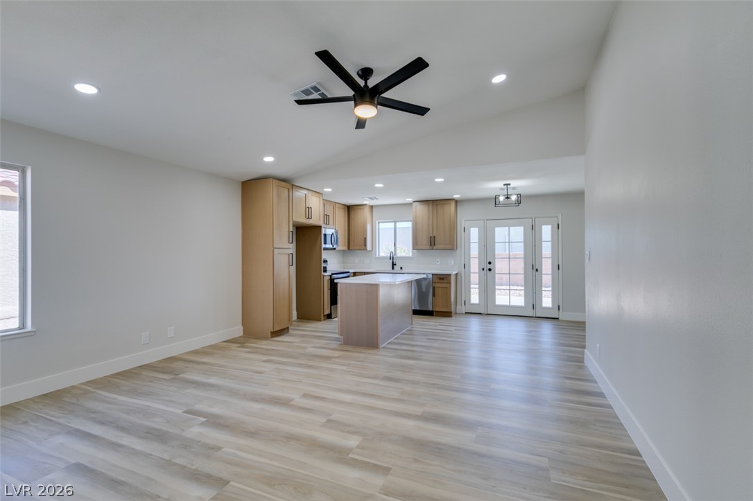 543 Chandler Street Property Photo 7