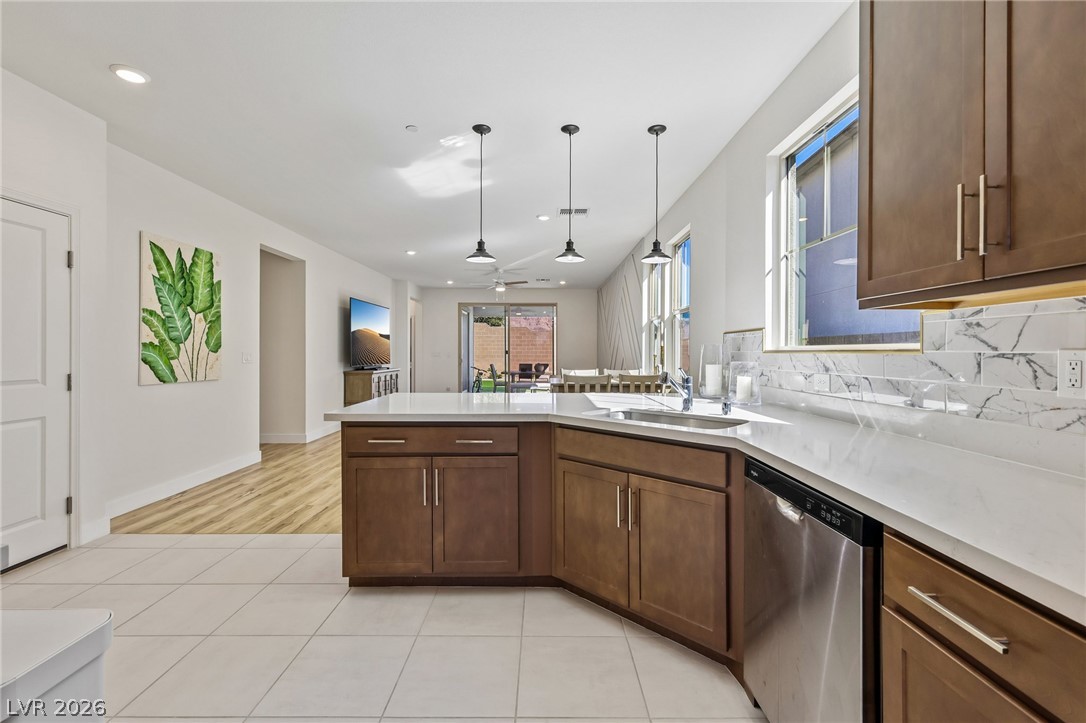12470 Madison Park Place Property Photo 18