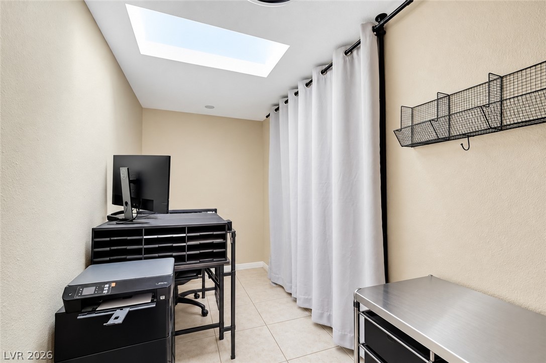 2451 Domingo Street Property Photo 10
