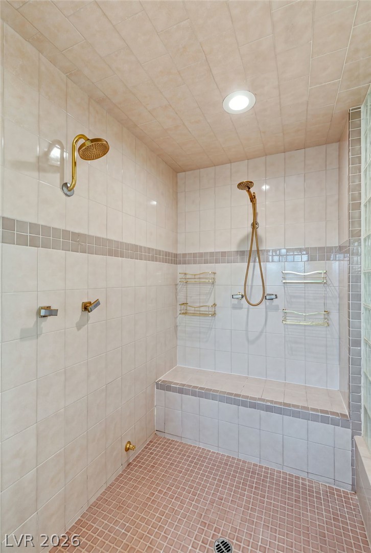 2100 Plaza Del Dios Property Photo 28
