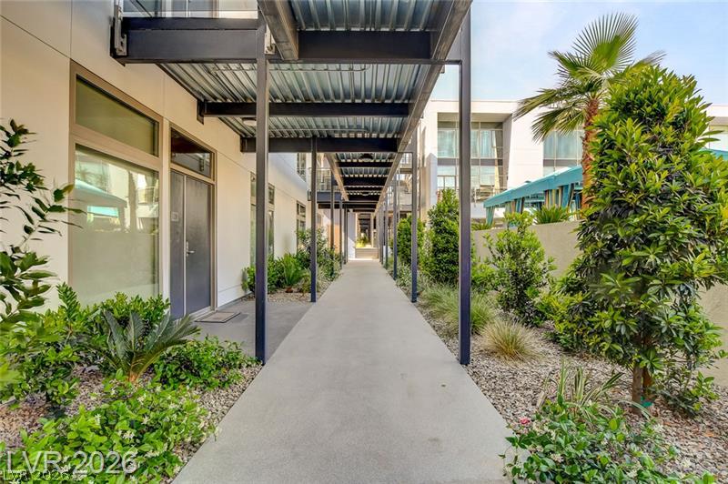8925 West Flamingo Road 111 Property Photo 2