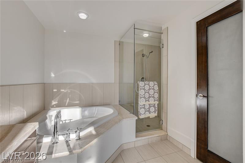 8925 West Flamingo Road 111 Property Photo 15