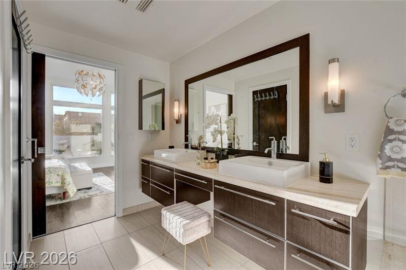 8925 West Flamingo Road 111 Property Photo 16