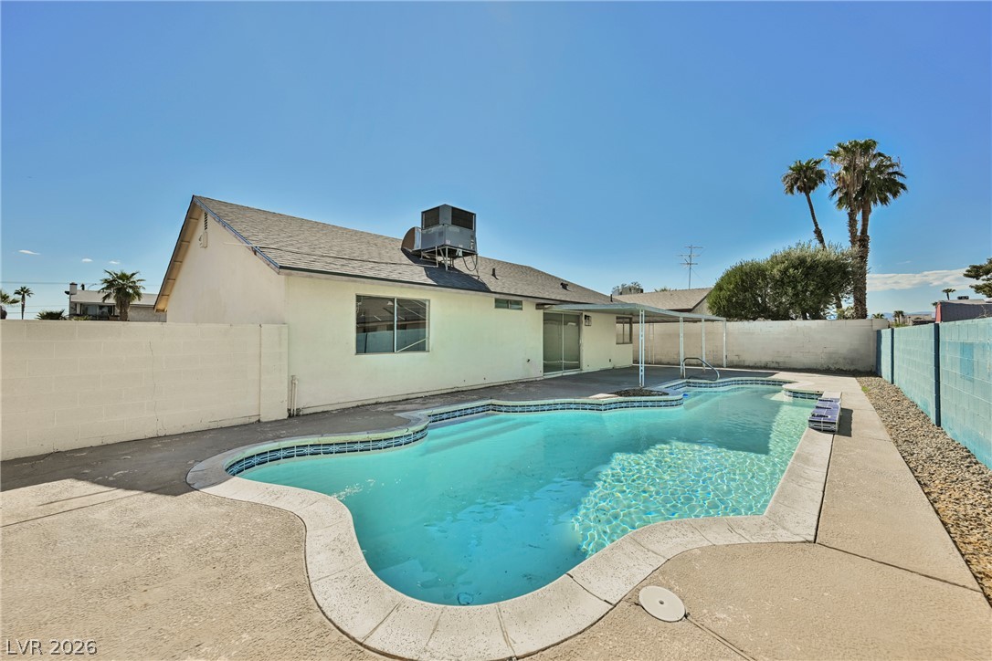 2302 Wagonwheel Avenue Property Photo 1