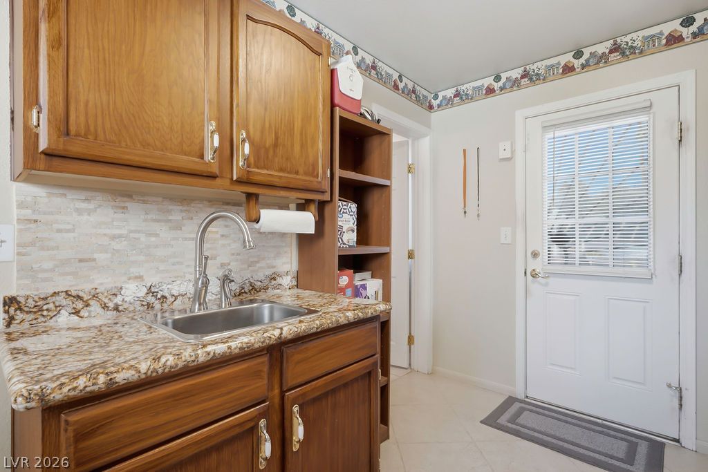 4885 North Miller Lane Property Photo 34