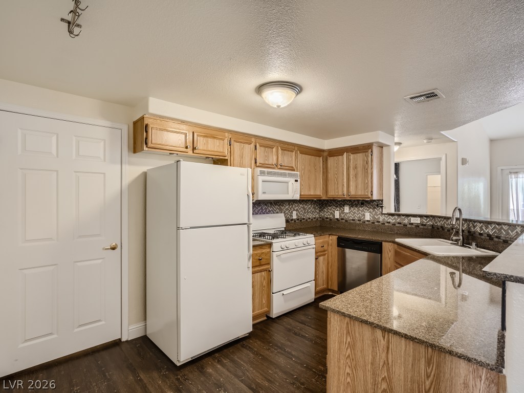 10550 West Alexander 2115 Property Photo 13