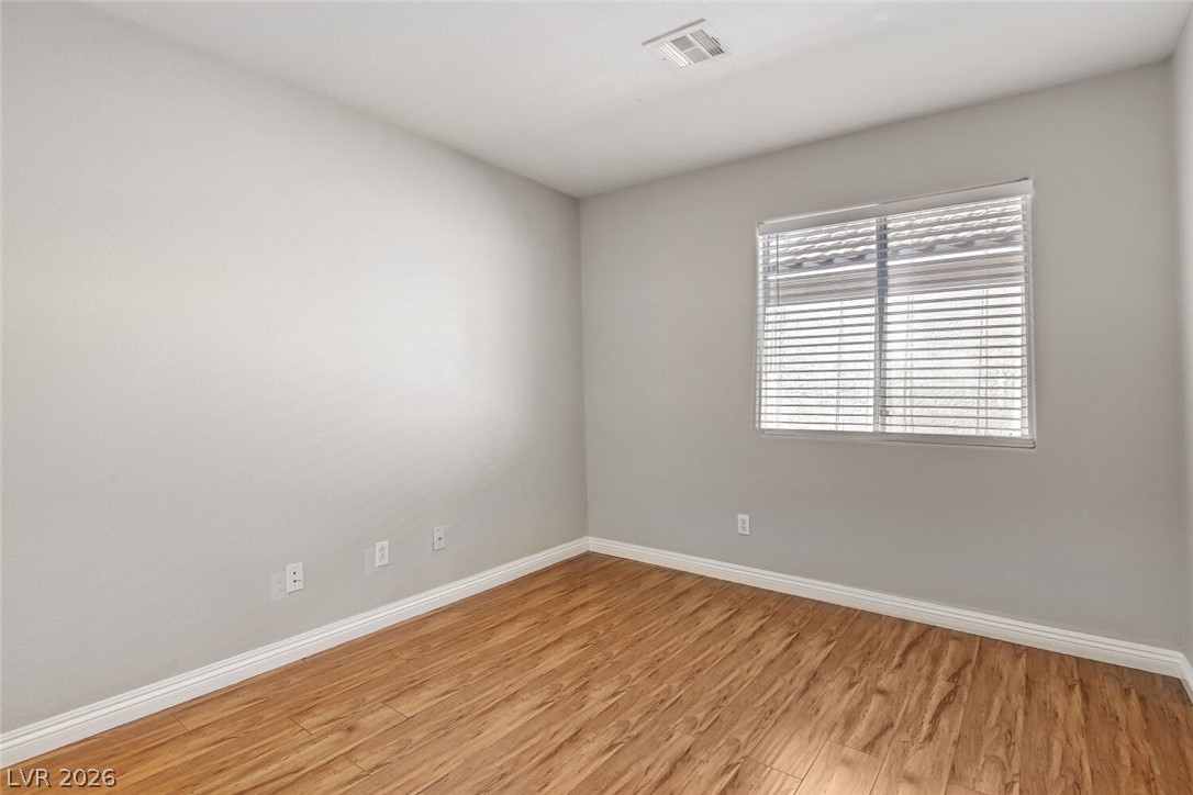 2146 Sunset Vista Avenue Property Photo 8