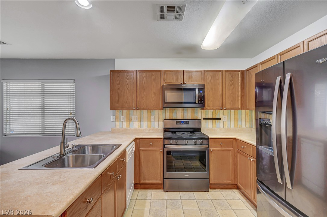9052 Pearl Cotton Avenue Property Photo 12