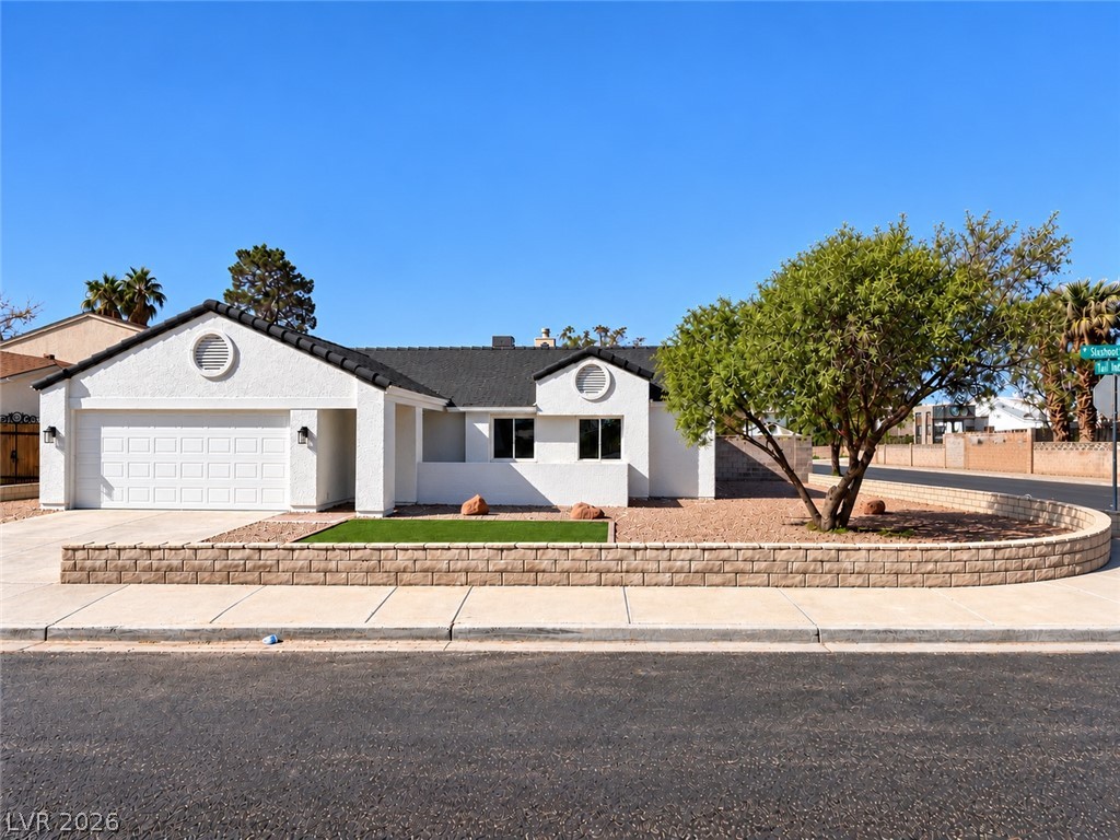 7157 Sixshooter Drive Property Photo 1