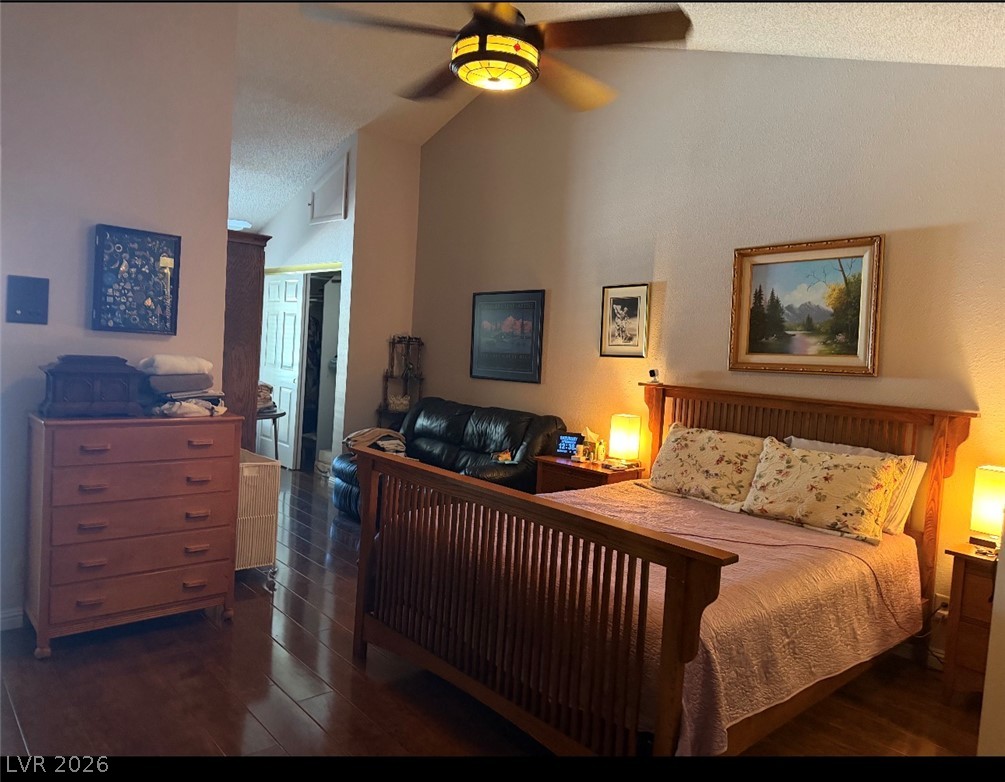 3137 La Mancha Way Property Photo 4
