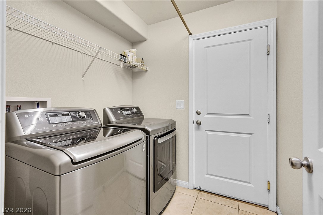2348 Via Firenze Property Photo 10