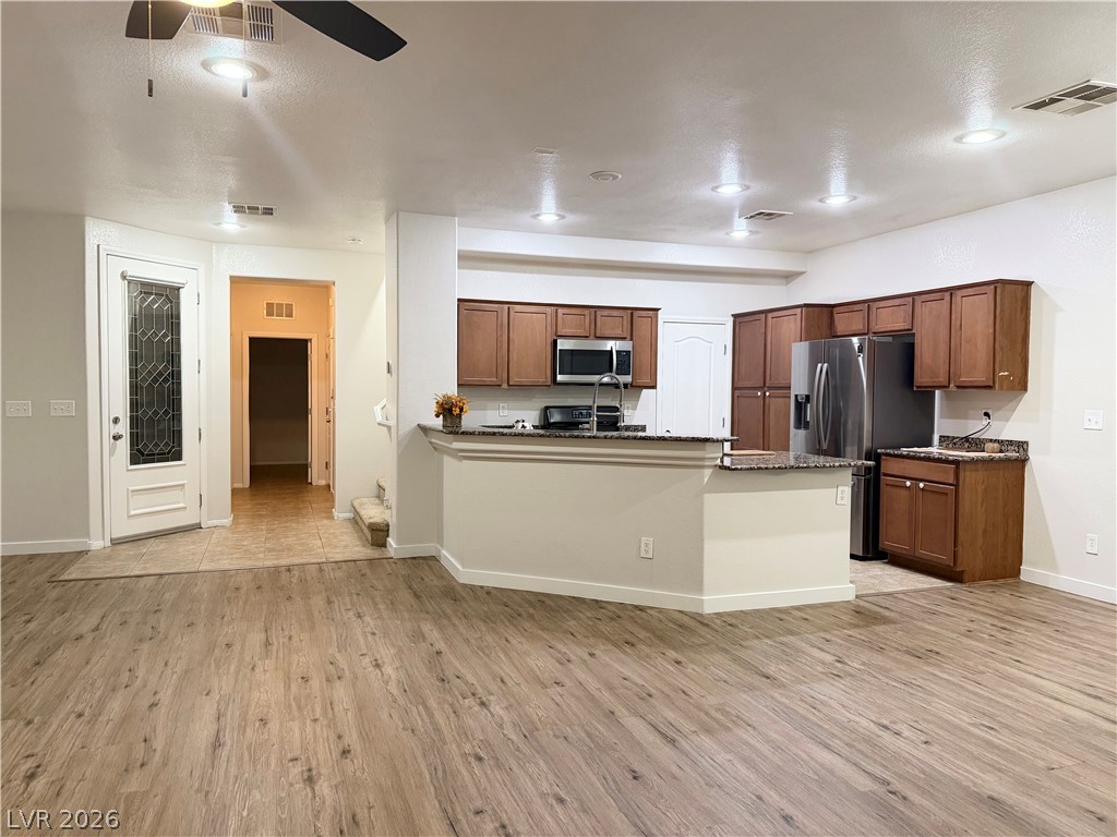 9723 Aleutian Street Property Photo 2