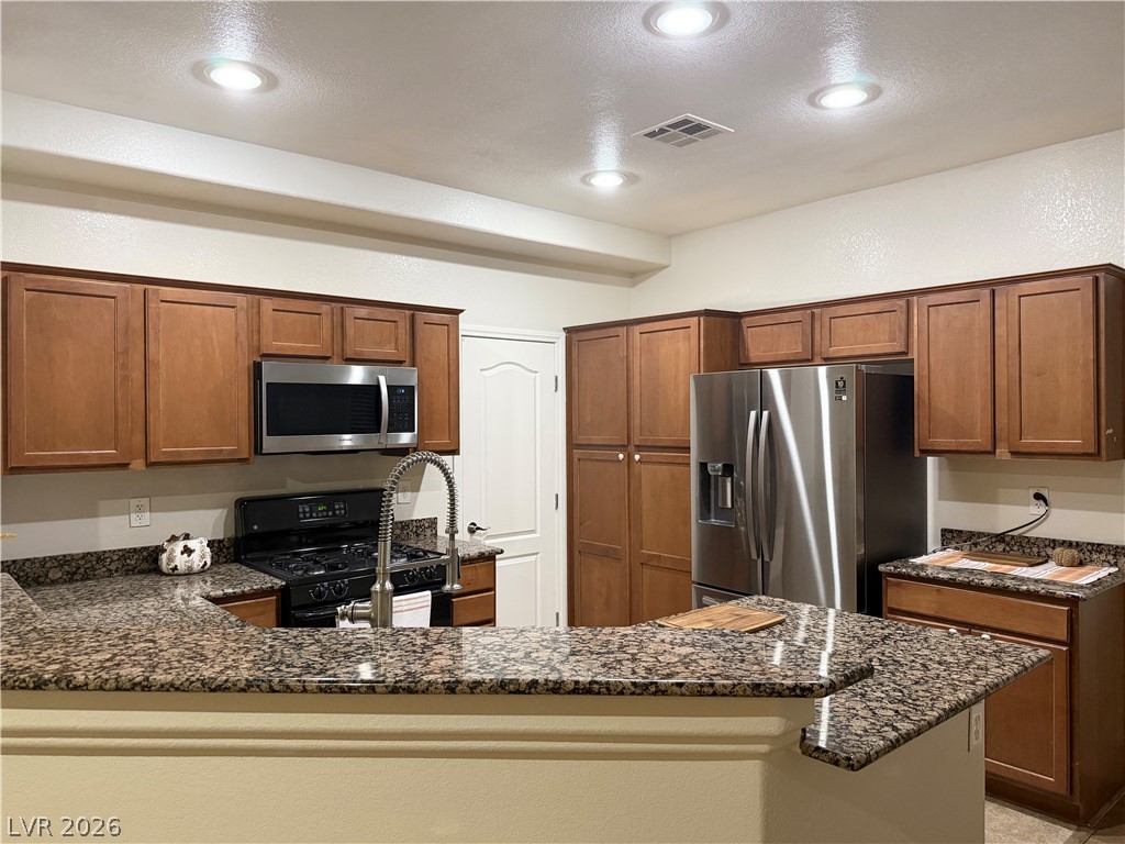 9723 Aleutian Street Property Photo 4