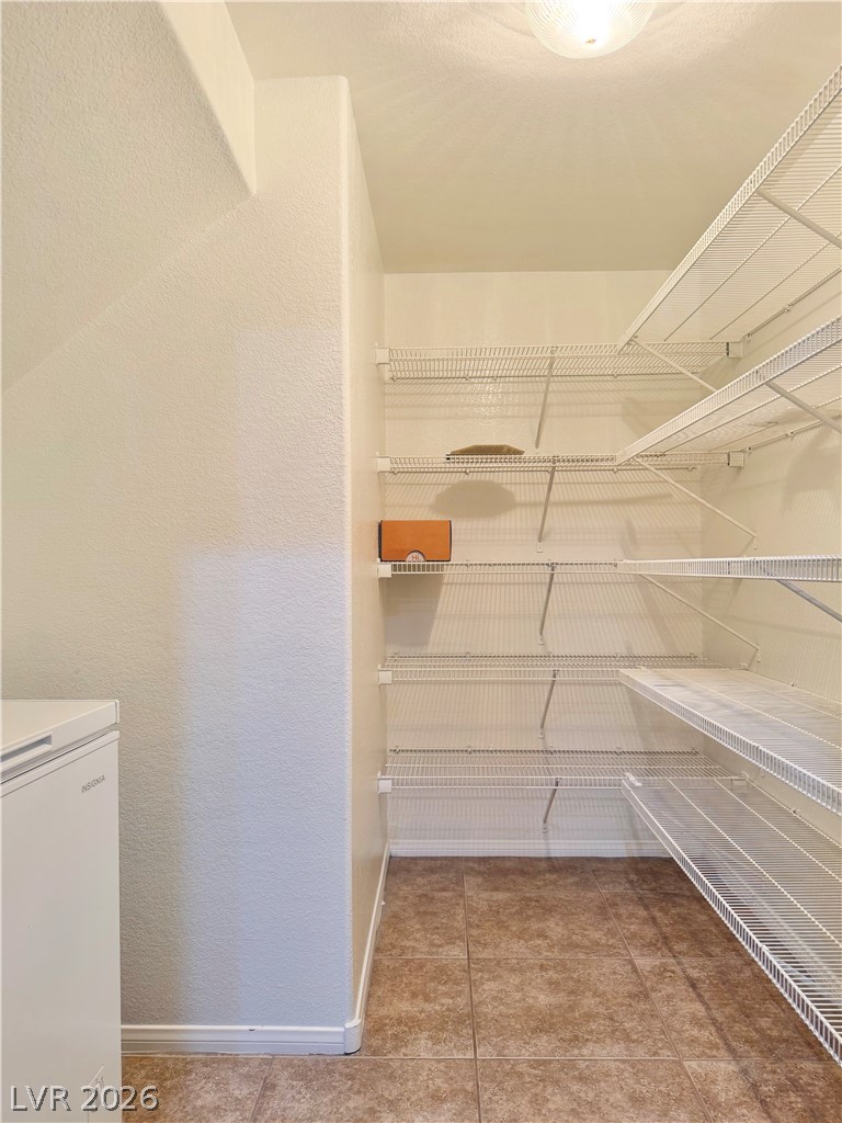 9723 Aleutian Street Property Photo 8